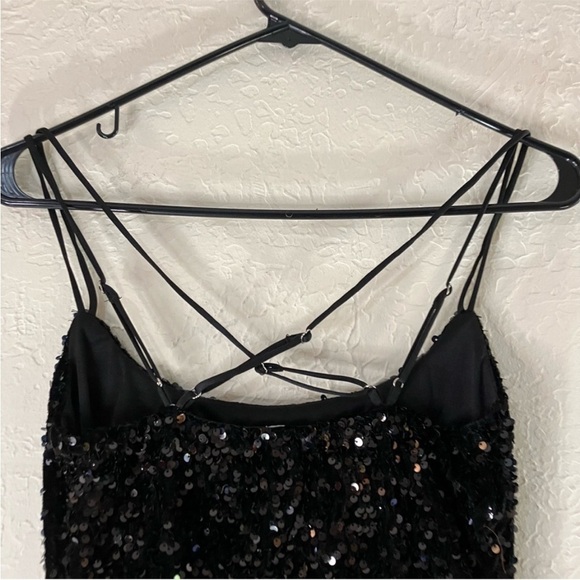Lucy In The Sky Briar Sequin Bodycon Dress in Black - Picture 8 of 10